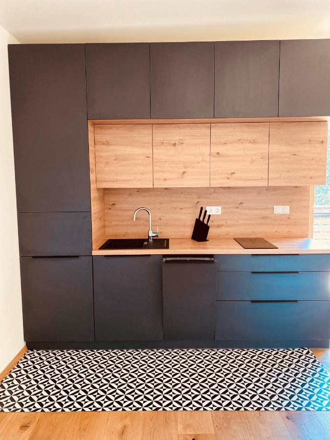 Julias Guesthouse Ora / Auer Екстер'єр фото