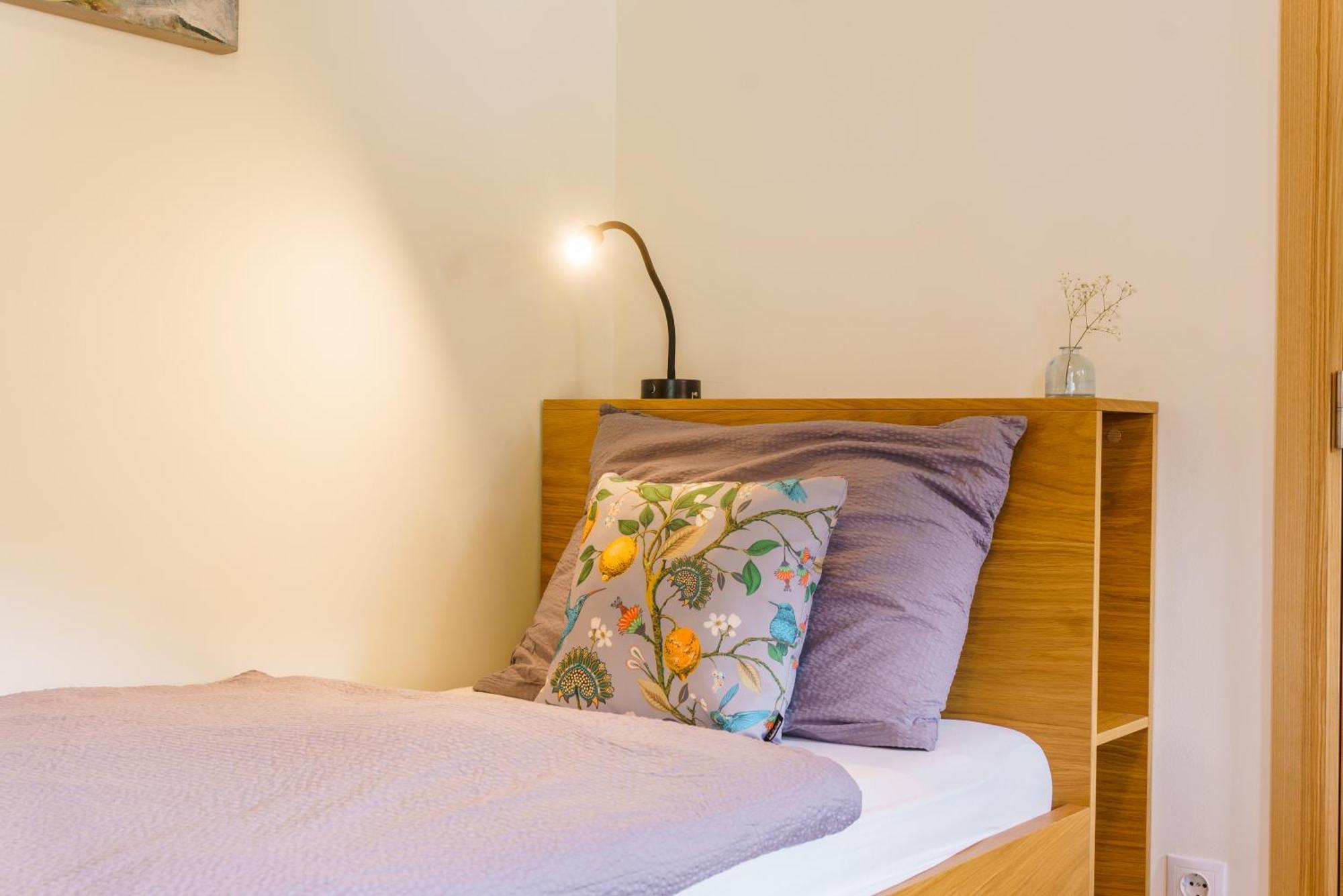Julias Guesthouse Ora / Auer Екстер'єр фото