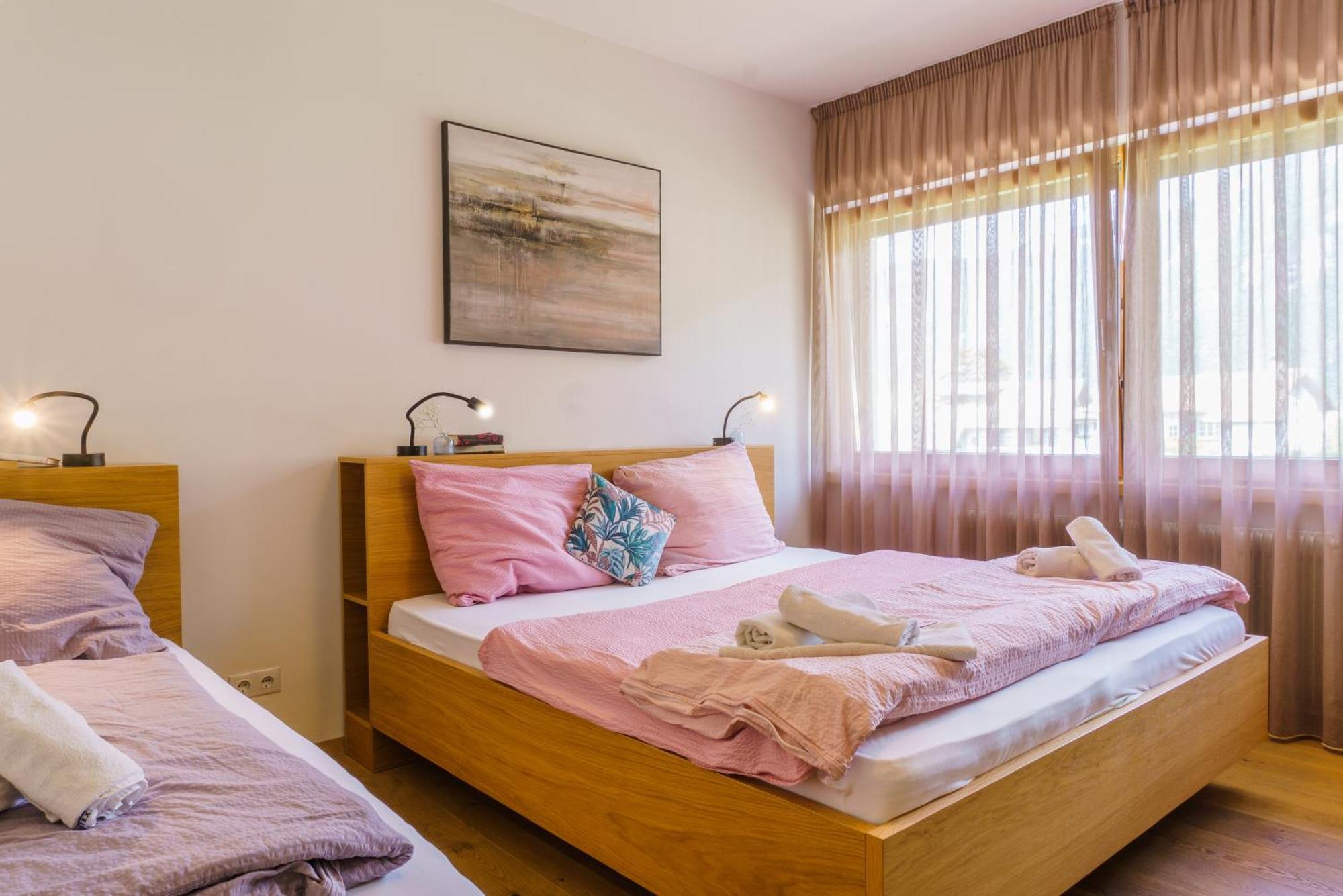 Julias Guesthouse Ora / Auer Екстер'єр фото